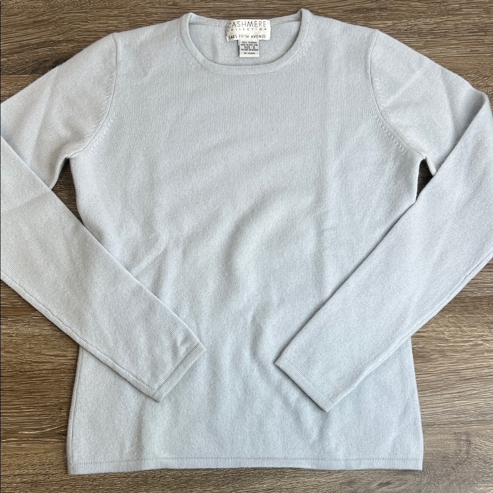 Saks Fifth Avenue Cashmere Collection 100% Cashmere Crewneck Sweater – Size S